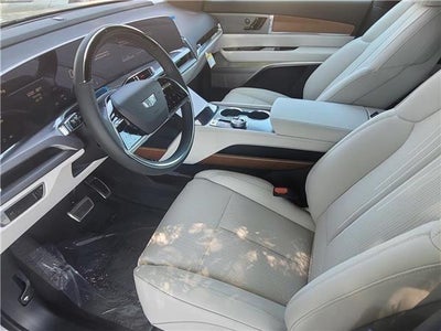 2026 Cadillac VISTIQ Luxury