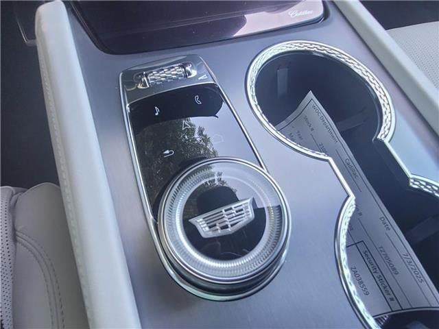 2026 Cadillac VISTIQ Luxury