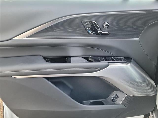 2025 Cadillac LYRIQ Sport 2