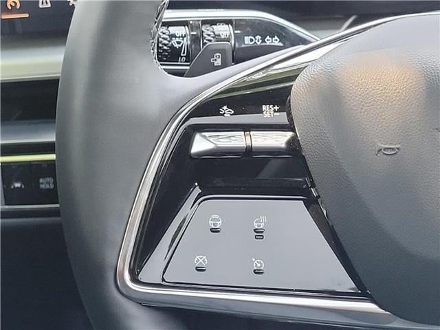 2025 Cadillac LYRIQ Sport 2