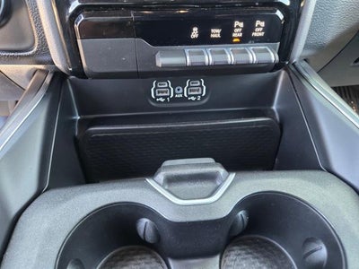2022 RAM 1500 Laramie 4x4 Crew Cab 5'7" Box