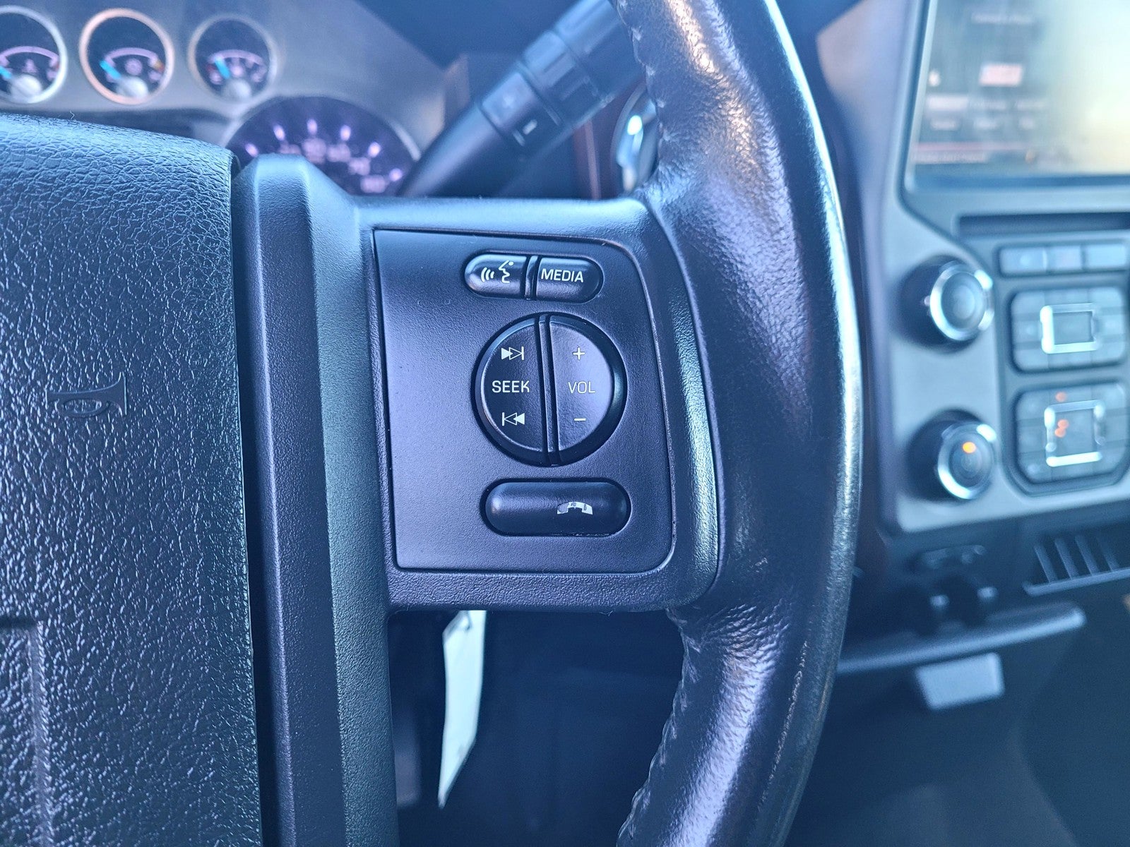 2013 Ford Super Duty F-250 SRW 4WD Crew Cab 6-3/4 Ft Box Lariat