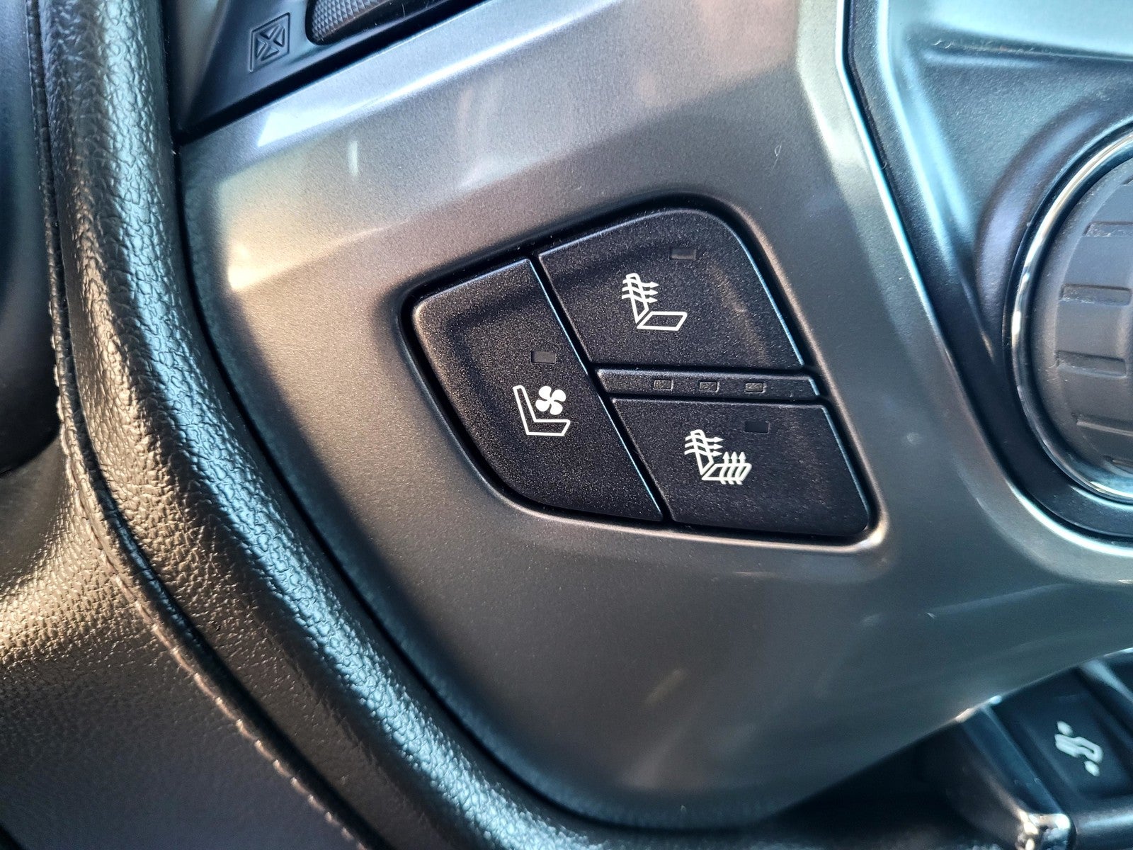 2019 Chevrolet Silverado 2500 HD Crew Cab Standard Box 4-Wheel Drive LTZ