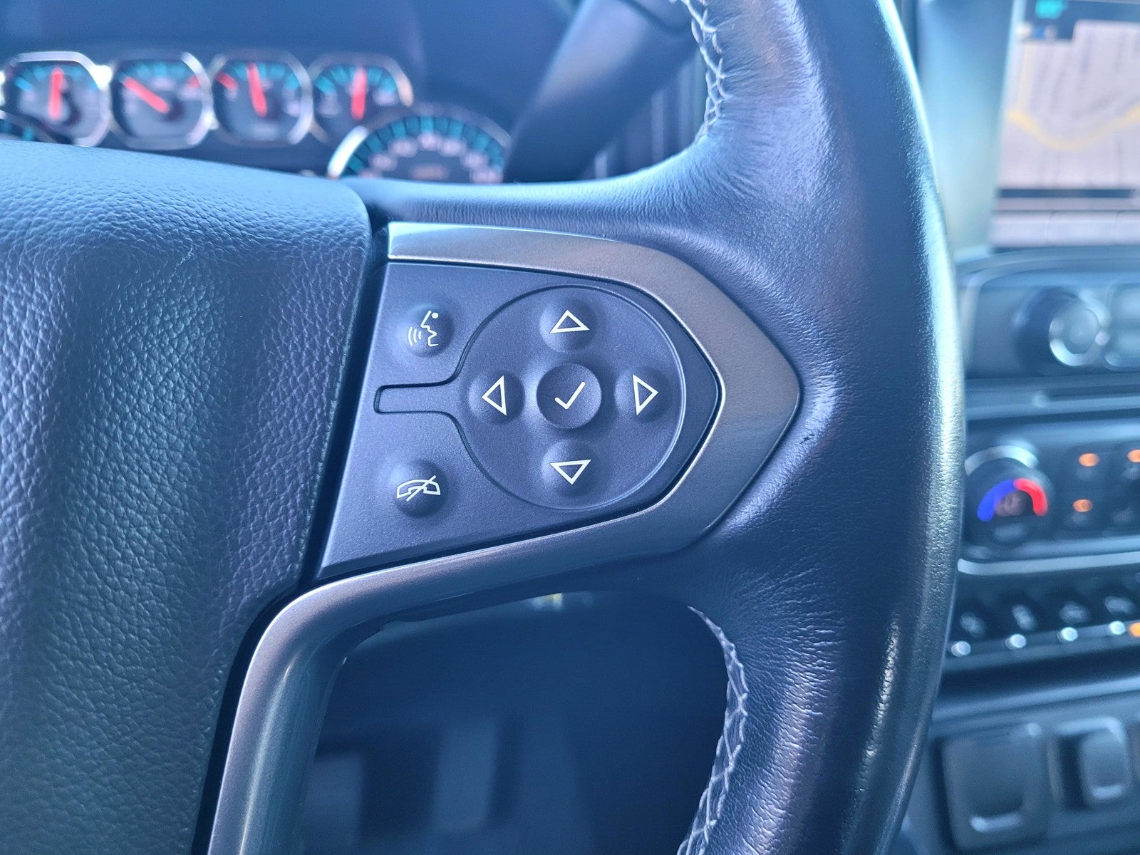 2019 Chevrolet Silverado 2500 HD Crew Cab Standard Box 4-Wheel Drive LTZ