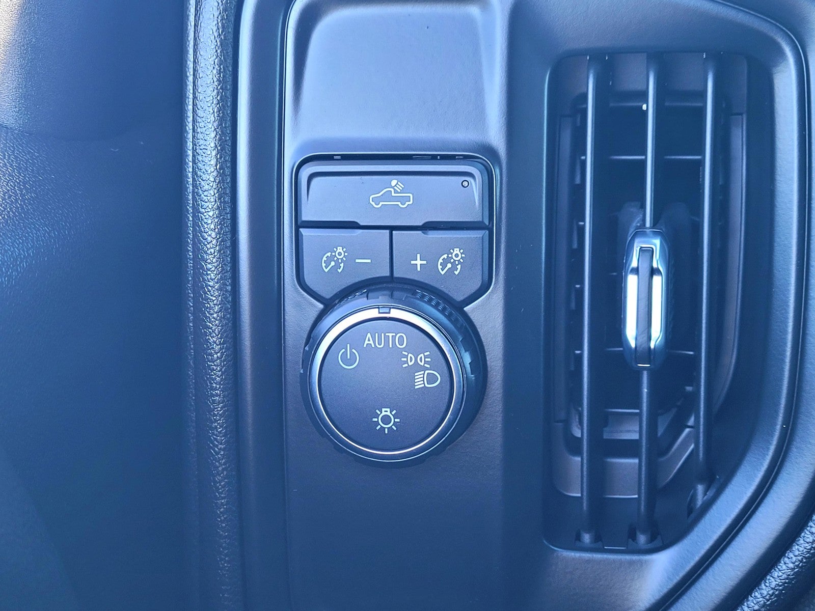 2023 Chevrolet Silverado 1500 Crew Cab Standard Box 2-Wheel Drive WT