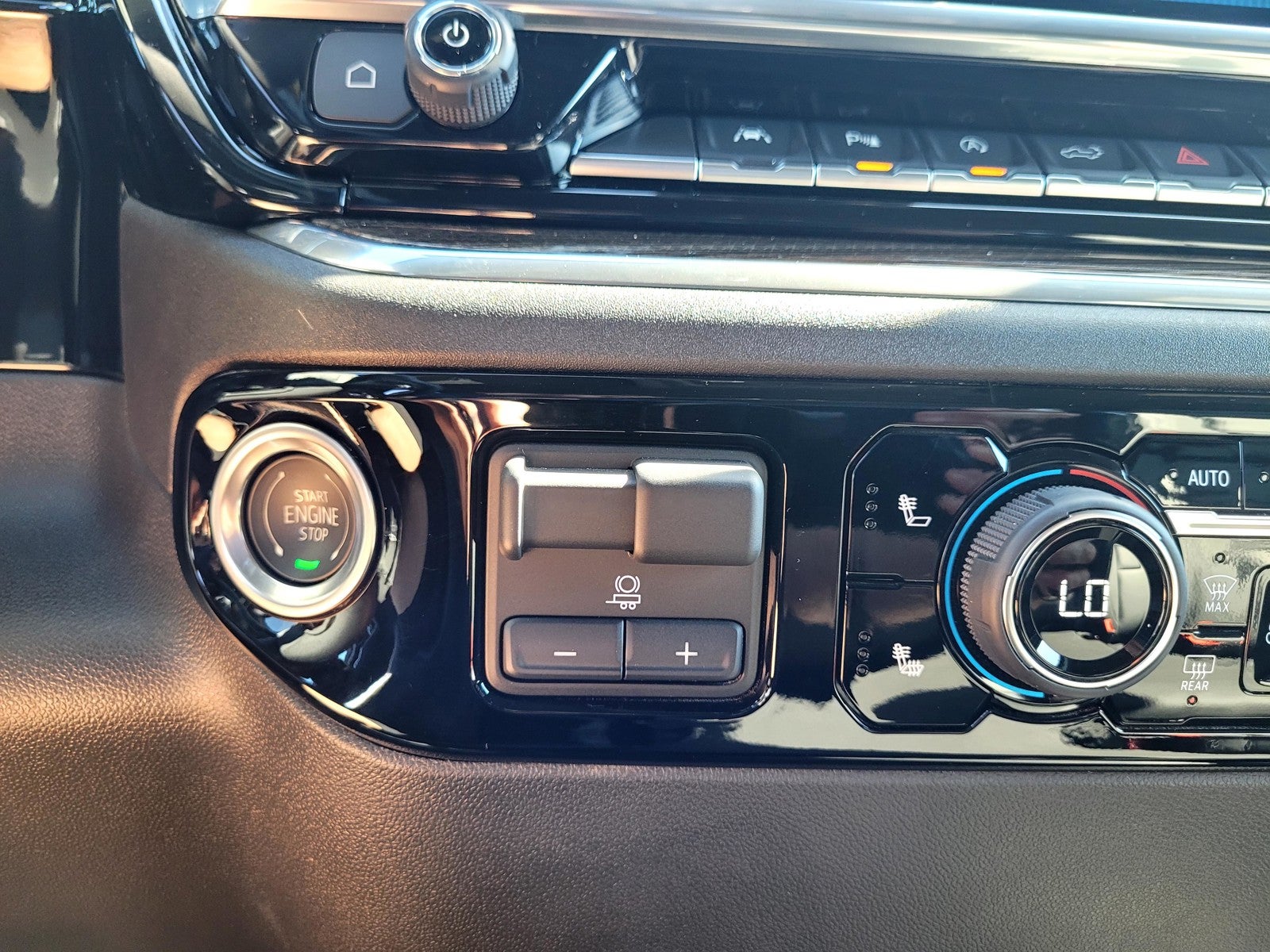 2025 Chevrolet Silverado 1500 Crew Cab Short Box 4-Wheel Drive LT 1LT