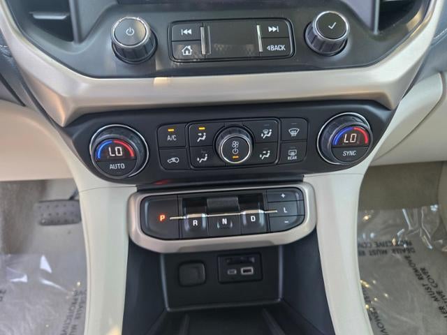 2021 GMC Acadia AWD Denali