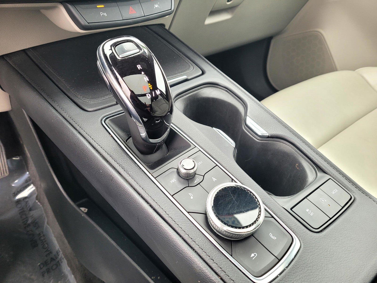 2023 Cadillac XT4 AWD 4dr Premium Luxury