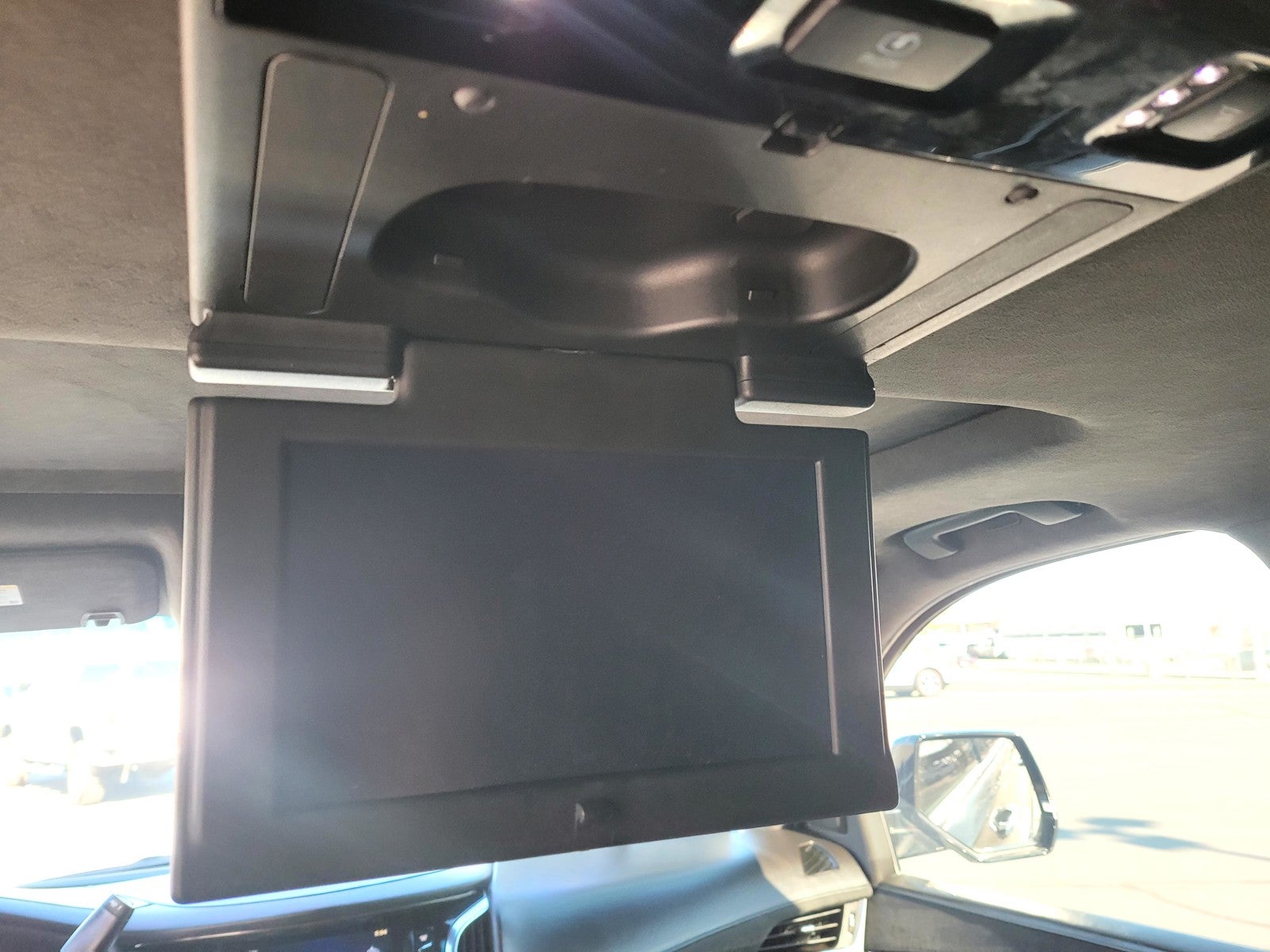 2017 Cadillac Escalade ESV 4WD Platinum