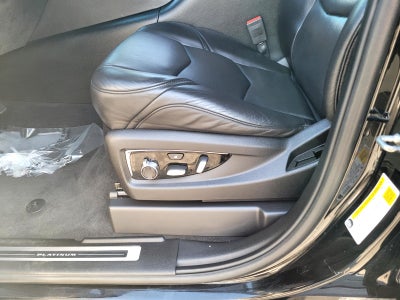 2017 Cadillac Escalade ESV 4WD Platinum