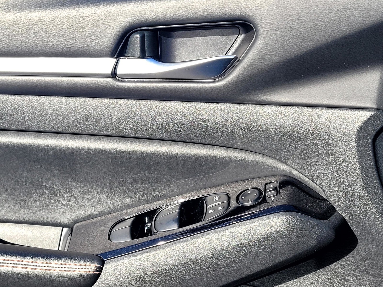 2024 Nissan Altima 2.5 SR Sedan