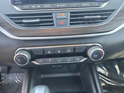 2025 Nissan Altima SV FWD