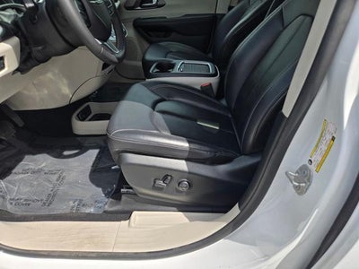 2024 Chrysler Pacifica Touring L FWD