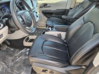 2023 Chrysler Pacifica Touring L FWD