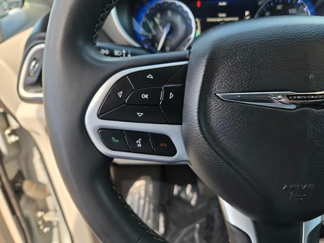 2023 Chrysler Pacifica Touring L FWD