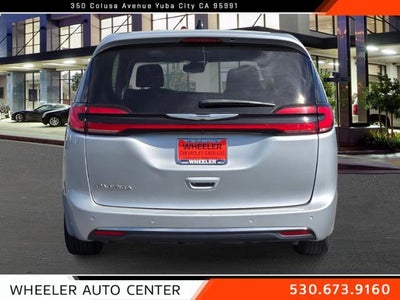 2023 Chrysler Pacifica Touring L FWD