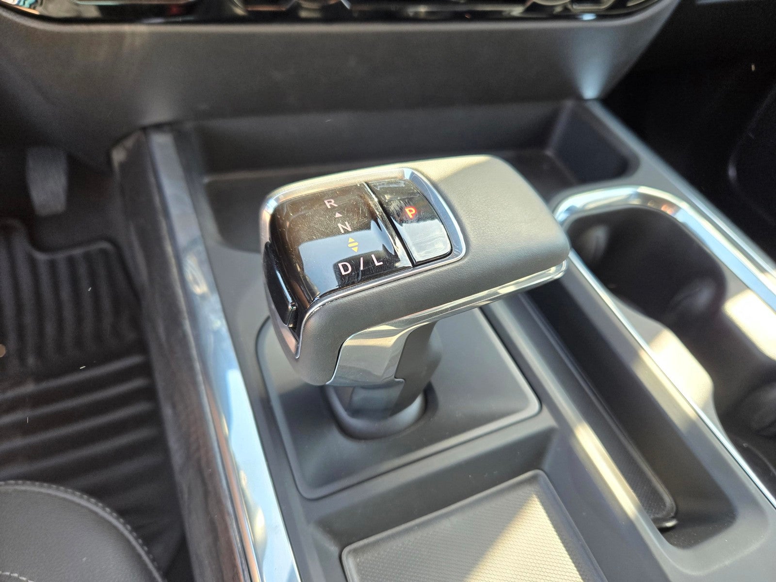 2025 Chevrolet Silverado 1500 Crew Cab Short Box 4-Wheel Drive LTZ