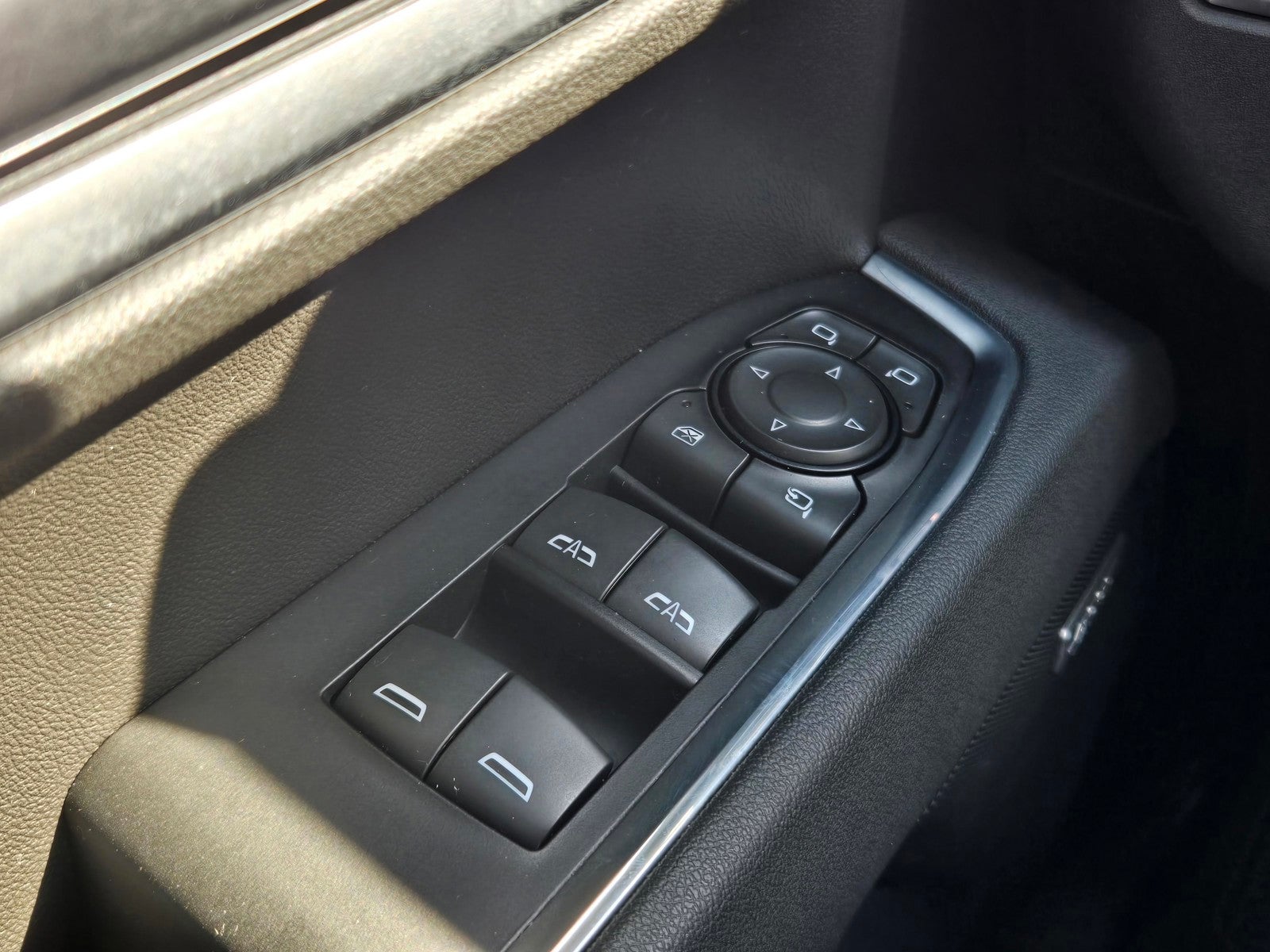 2025 Chevrolet Silverado 1500 Crew Cab Short Box 4-Wheel Drive LTZ