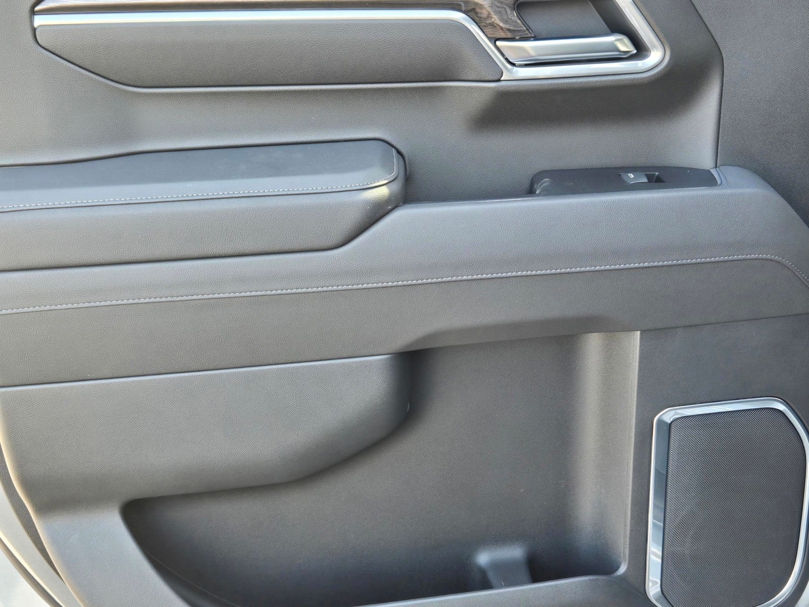 2025 Chevrolet Silverado 1500 Crew Cab Short Box 4-Wheel Drive LTZ