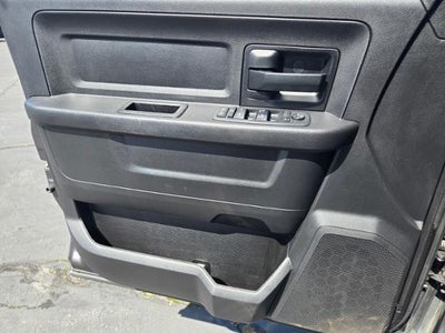 2017 RAM 2500 Tradesman 4x4 Crew Cab 6'4" Box