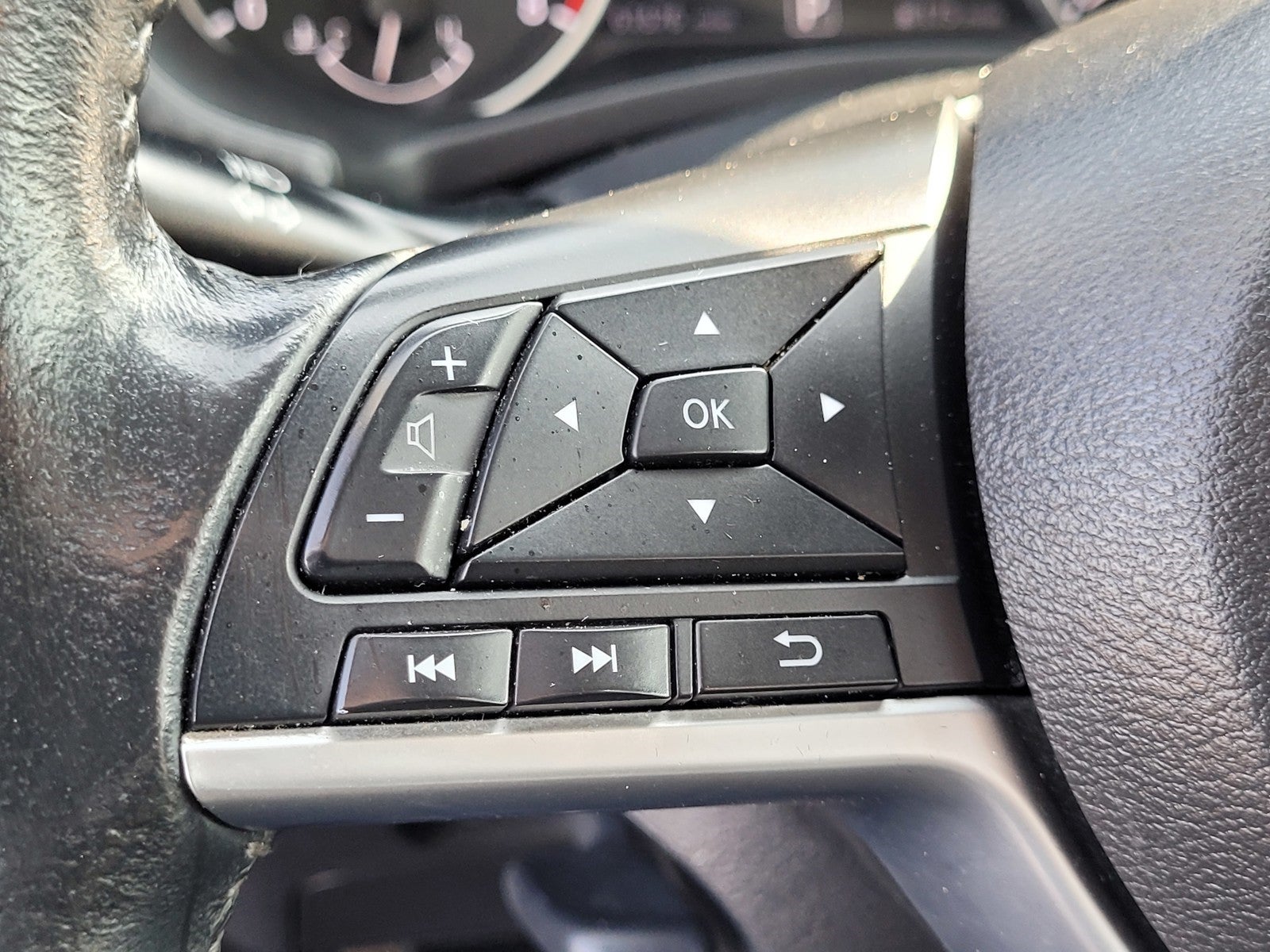 2021 Nissan Sentra SV CVT