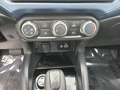 2025 Nissan Versa SV CVT