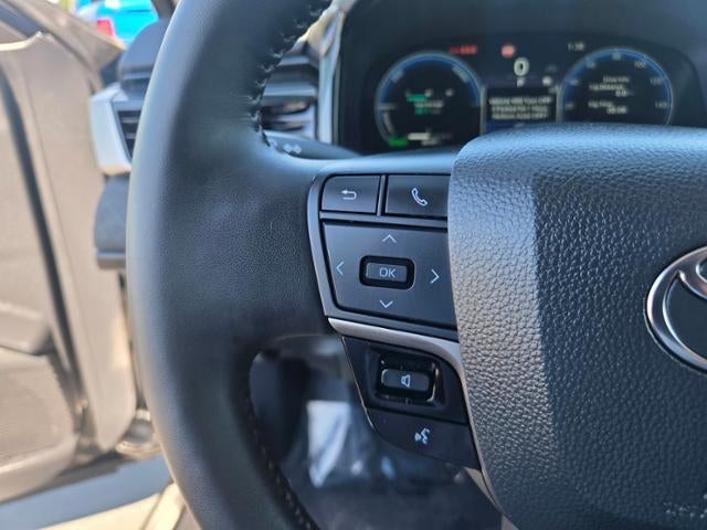 2025 Toyota Camry XLE (SE)