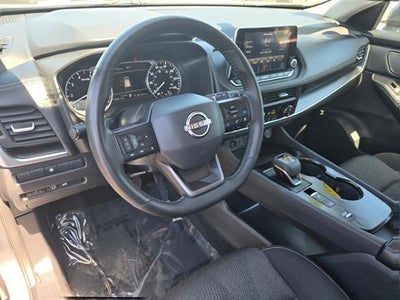 2025 Nissan Rogue FWD SV