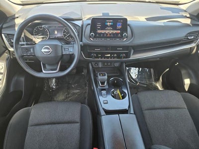2025 Nissan Rogue FWD SV