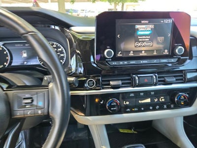 2022 Nissan Pathfinder SV 2WD