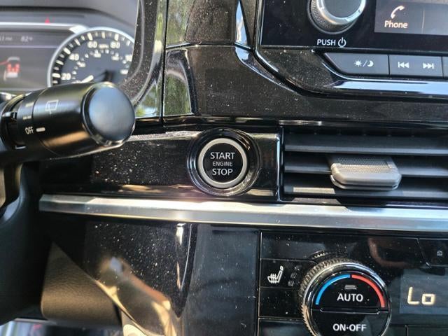 2022 Nissan Pathfinder SV 2WD