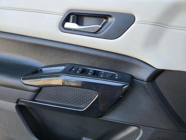 2022 Nissan Pathfinder SV 2WD