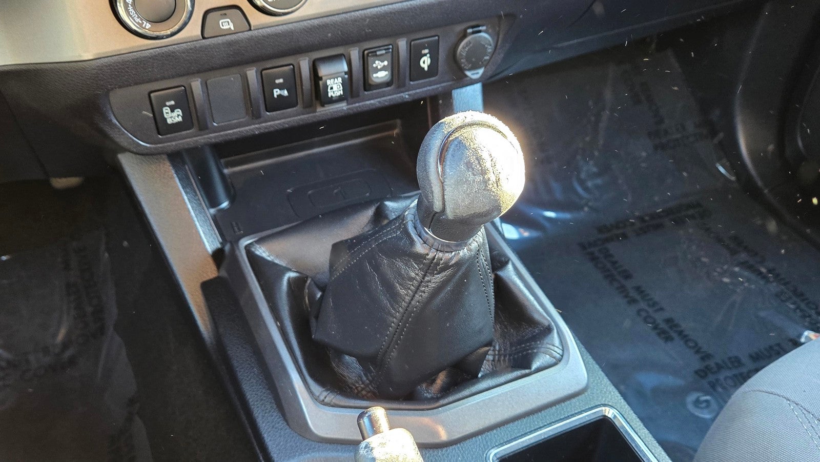 2019 Toyota Tacoma 4WD 4WD TRD Off Road Double Cab 5' Bed V6 MT (Natl)